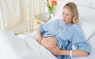 Как убрать тонус матки при беременности в домашних условиях с помощью препаратов, народных средств, коррекции питания и гимнастики